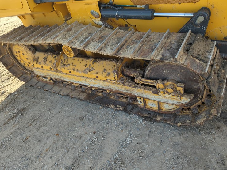 2022-deere-450-lt-image-8