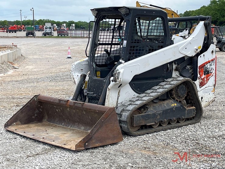 2022-bobcat-t64-image-5