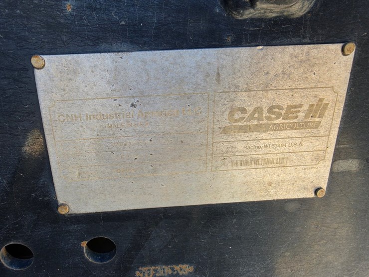 2014-case-ih-420-image-25