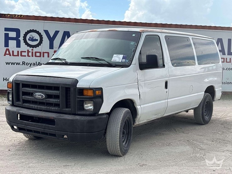 2009-ford-cargo-image-1