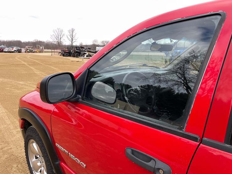 2003-dodge-ram-1500-image-39