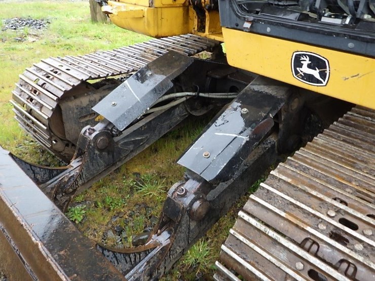 deere-135g-image-13