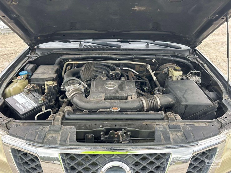 2016-nissan-frontier-image-9