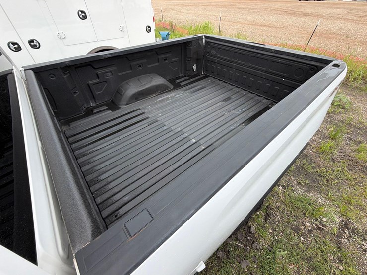 2020-chevrolet-2500-image-7