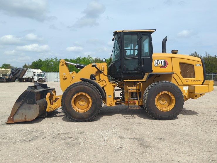 2022-caterpillar-930m-image-1