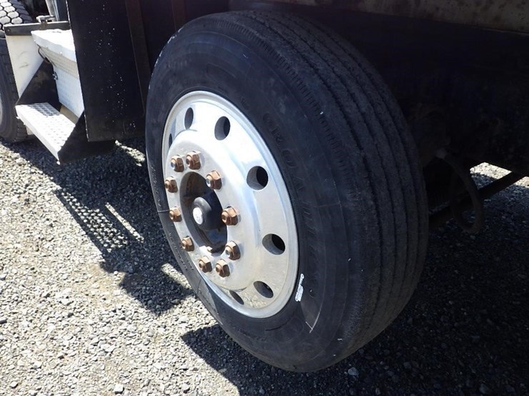 1999-kenworth-t800-image-42