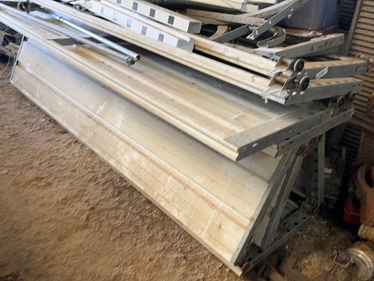 farm-supplies-**sold-onsite-only,-no-online-bids-will-be-accepted**-image-11