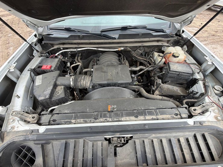 2021-chevrolet-3500hd-image-24