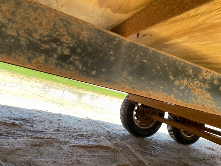 #2011-•-4-place-22'-snowmobile-trailer-(no-title)-image-36