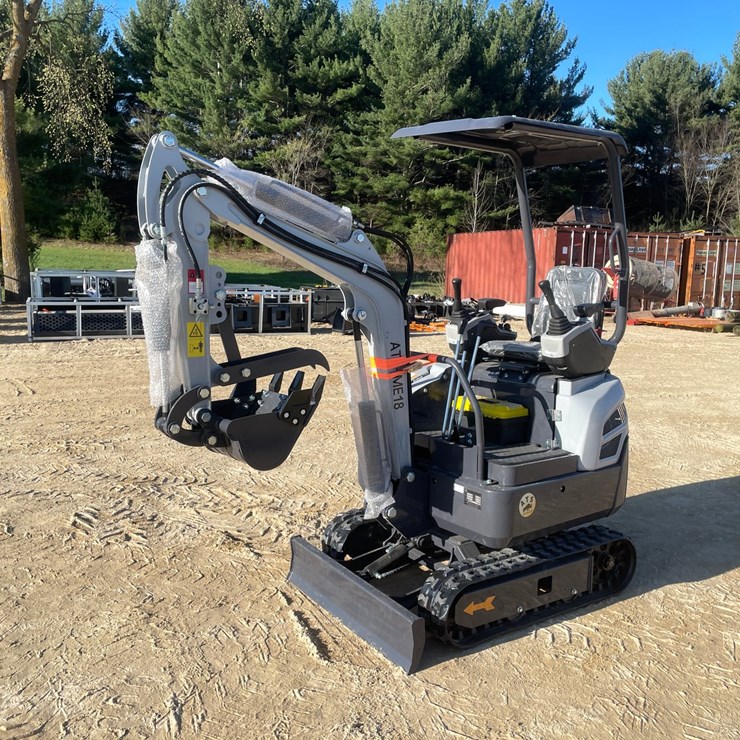 #1087 • New ATSPOWER ME18 Mini Excavator