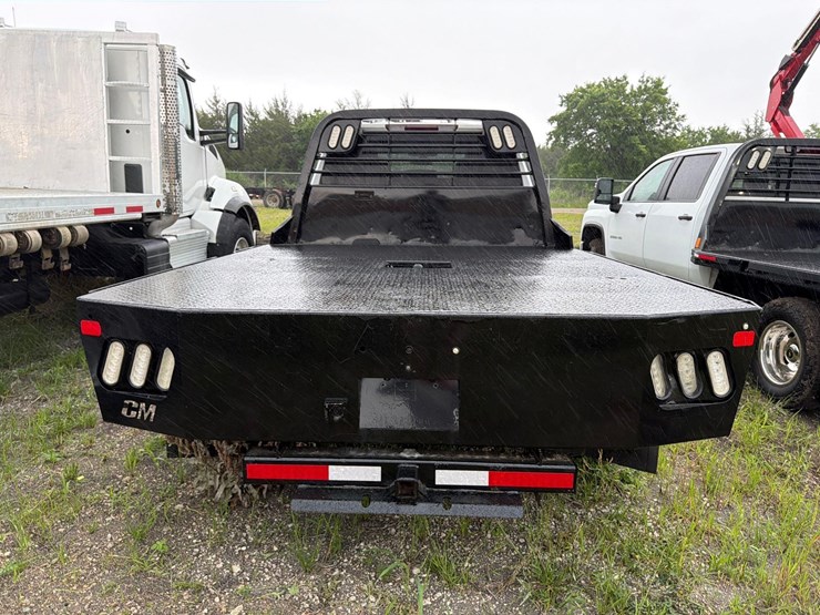 2020-chevrolet-3500-image-5