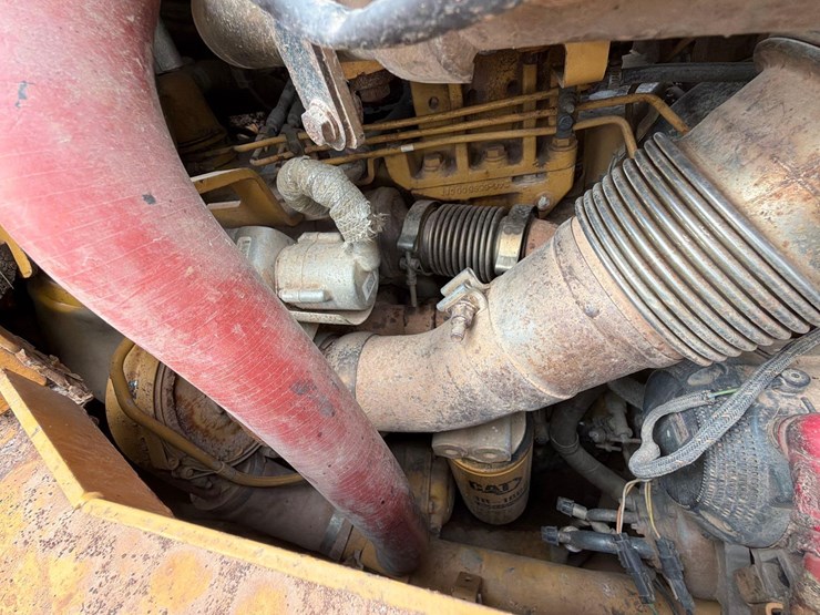 caterpillar-d6t-lgp-image-19