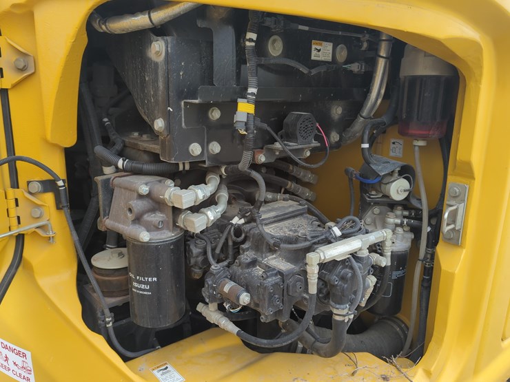 2023-kobelco-sk140sr-lc-7-image-17