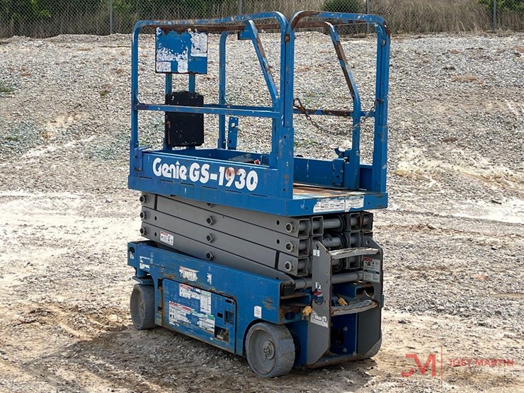 2016-genie-gs1930-image-1
