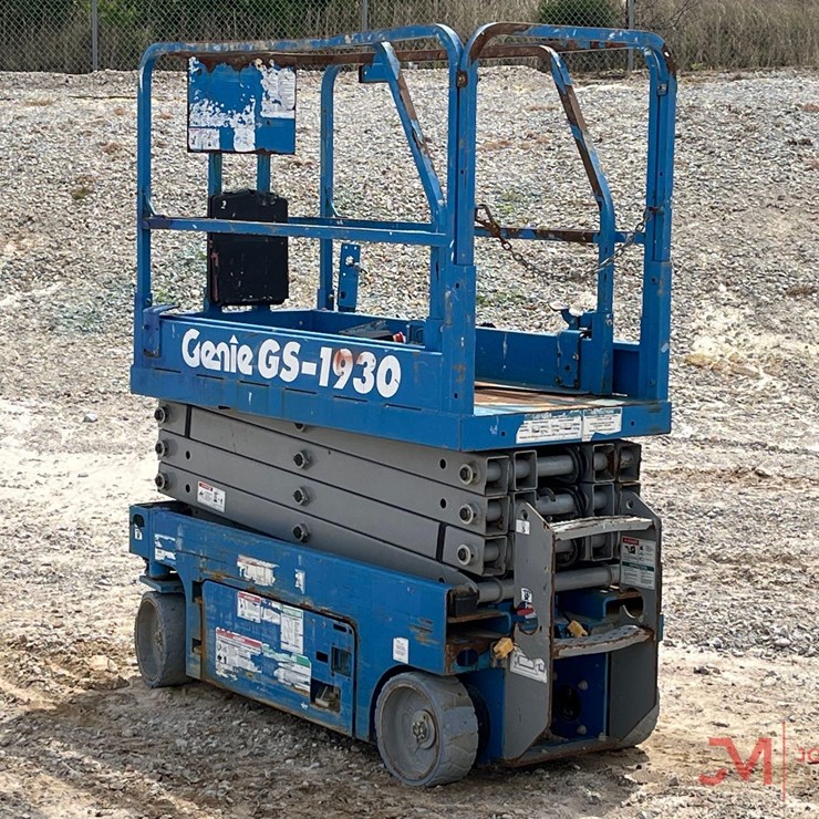 2016 GENIE GS1930
