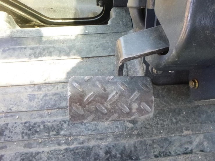 2013-deere-872gp-image-18