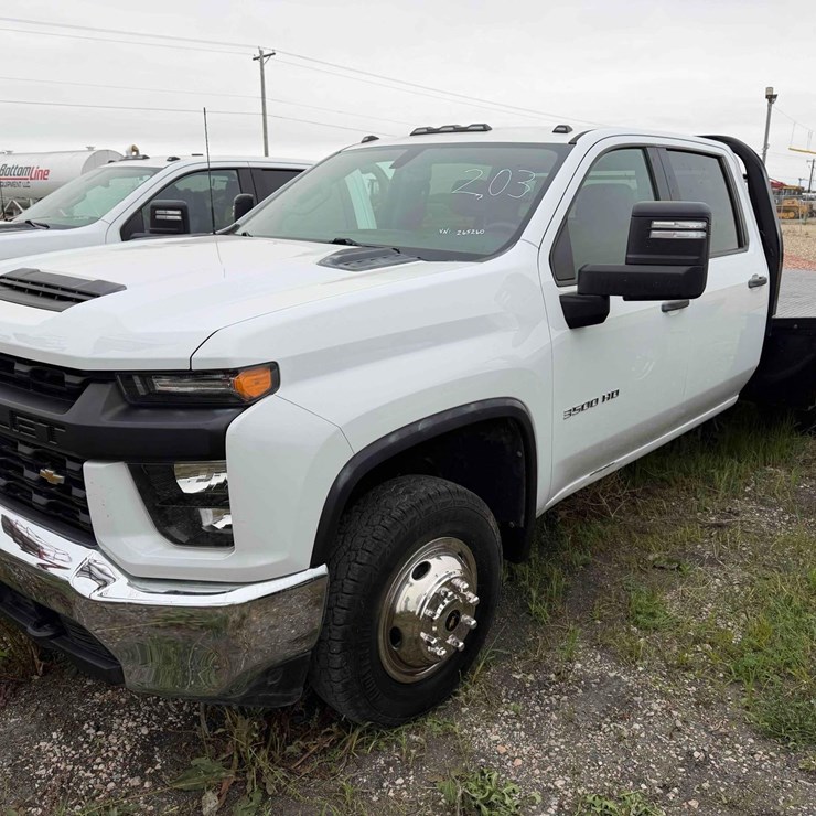 2022 CHEVROLET 3500