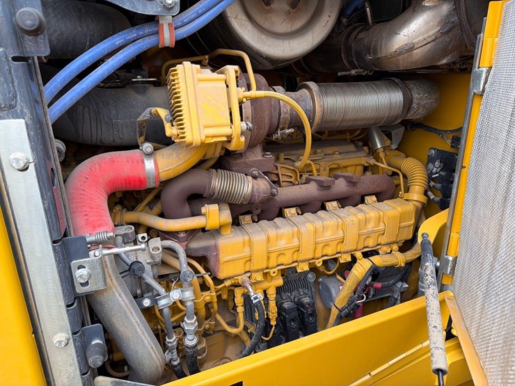 2023-deere-544p-image-9