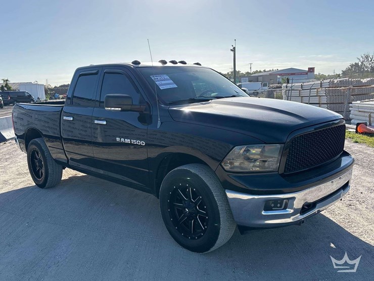 2011-dodge-ram-1500-image-2
