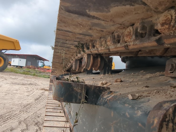 2022-komatsu-pc360-lc-11-image-15