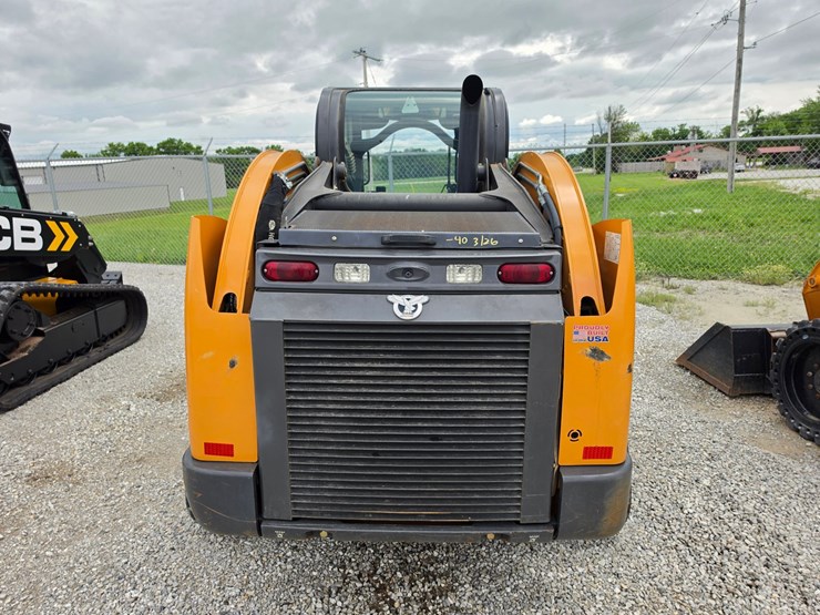 2020-case-tv450b-image-17