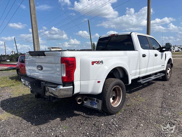 2019-ford-f350-image-3