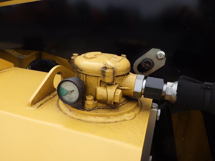 2019-vermeer-ax19-image-11