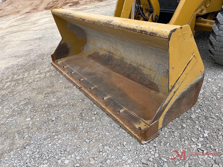 2021-caterpillar-420-image-6