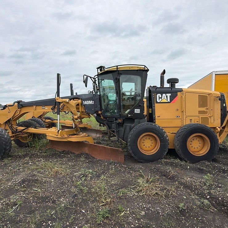 CATERPILLAR 140M2