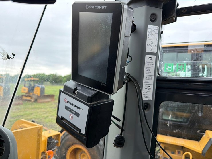 2023-deere-644p-image-16