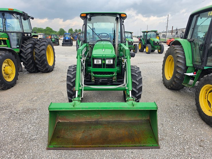 2009-john-deere-5101e-image-2