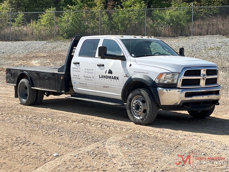 2014-ram-5500-heavy-duty-flat-bed-truck-image-25