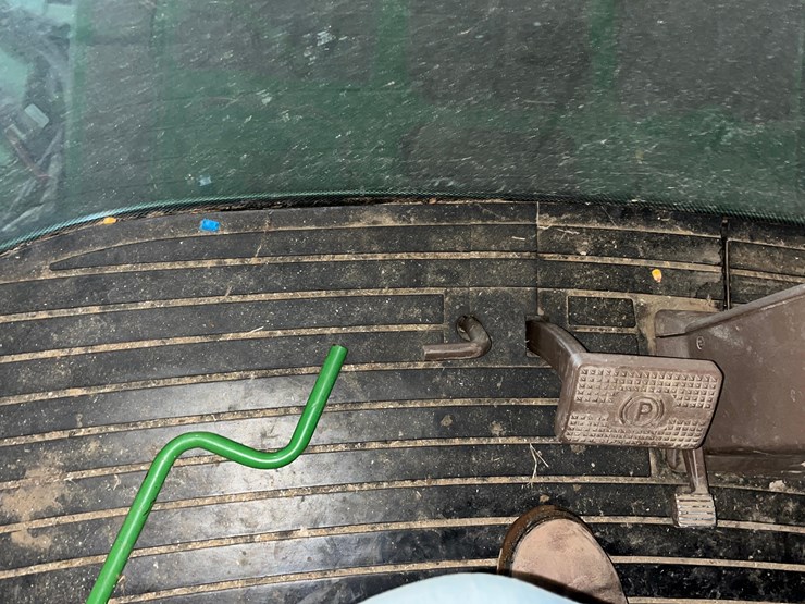 2000-john-deere-9650-image-48