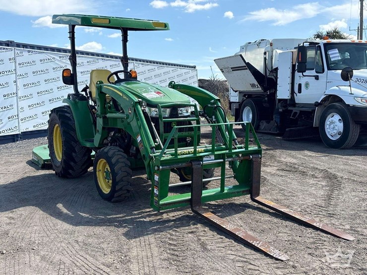 2016-john-deere-3039r-image-2
