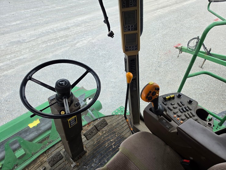 2004-john-deere-9660-sts-image-10