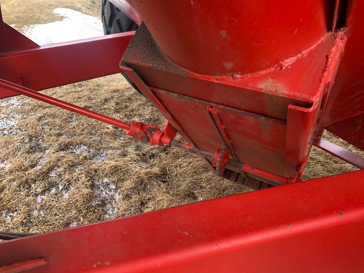 united-farm-tools-725-image-8