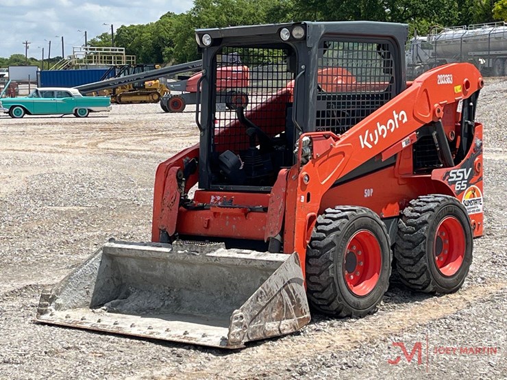 2020-kubota-ssv65-image-4