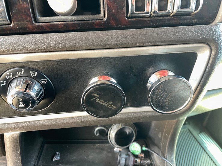 2013-kenworth-t660-image-115