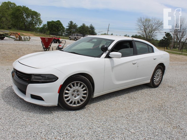 2019-dodge-charger-image-1