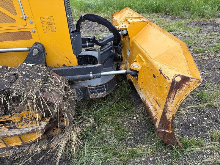 2022-deere-450-lt-image-14