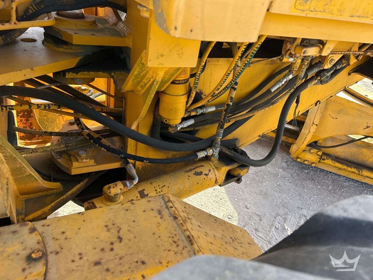 1992-deere-670b-image-30