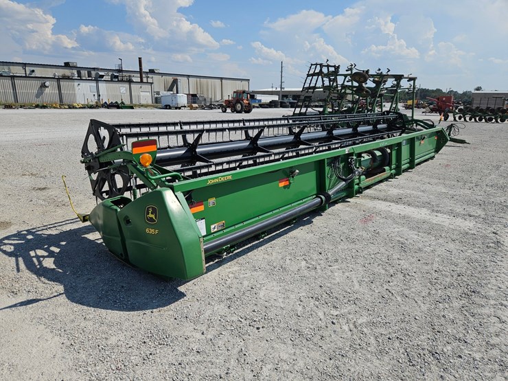 2009-john-deere-635f-image-8
