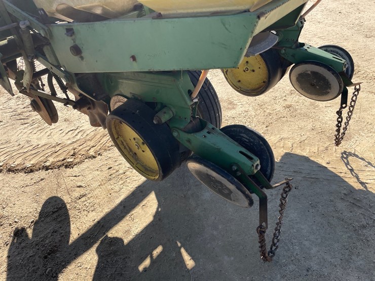 john-deere-7000-image-31