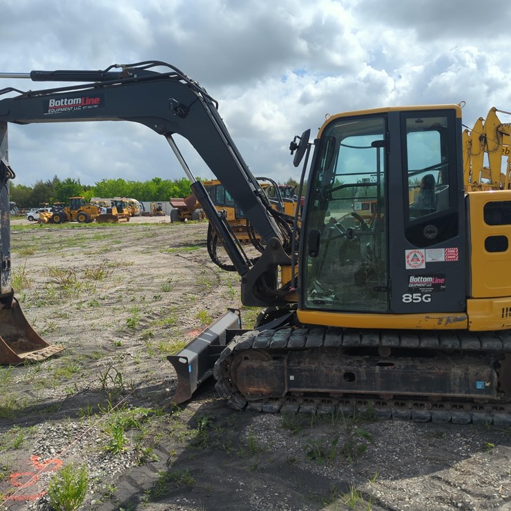 2023 DEERE 85G