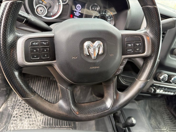 2022-dodge-3500-image-29