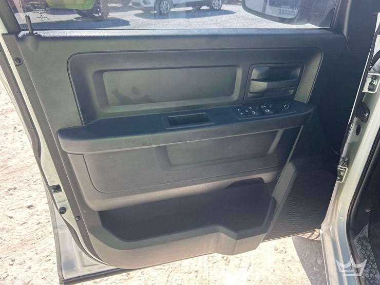 2018-dodge-1500-image-14