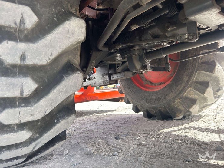 2020-kubota-l3901d-image-18