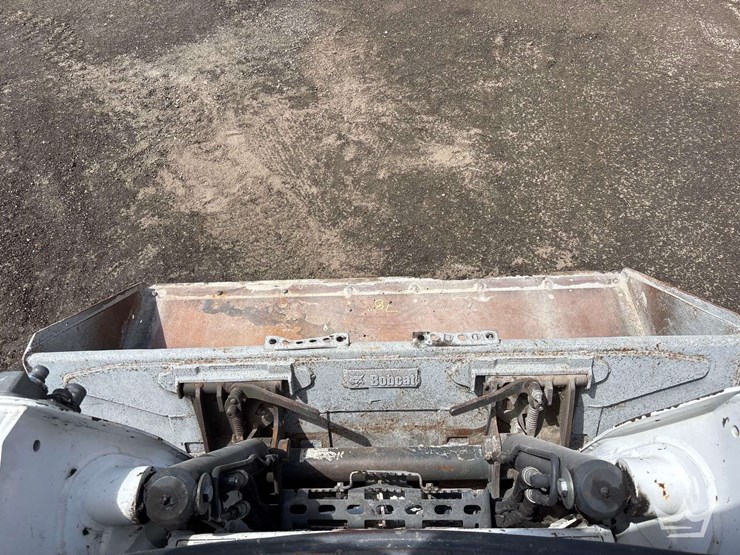 2021-bobcat-t740-image-23