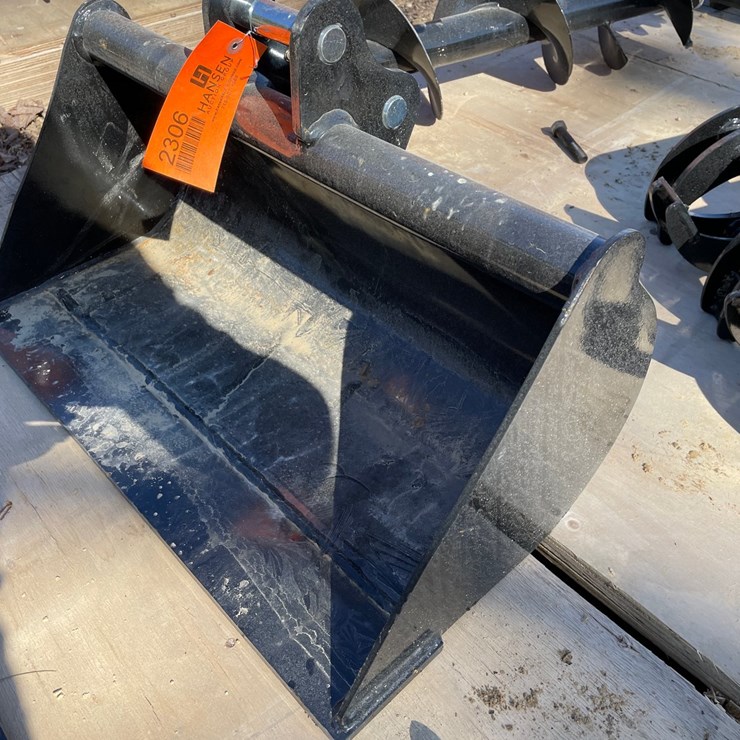 #2306 • New Mini 24" Bucket Attachment