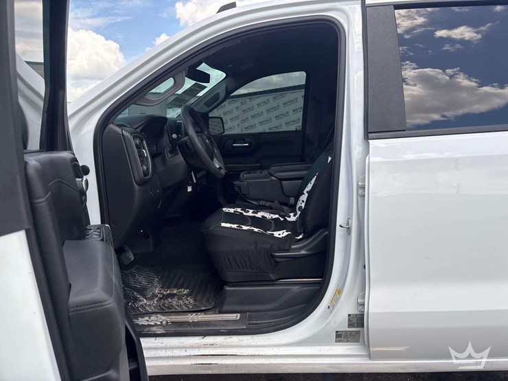 2020-chevrolet-silverado-1500-image-21